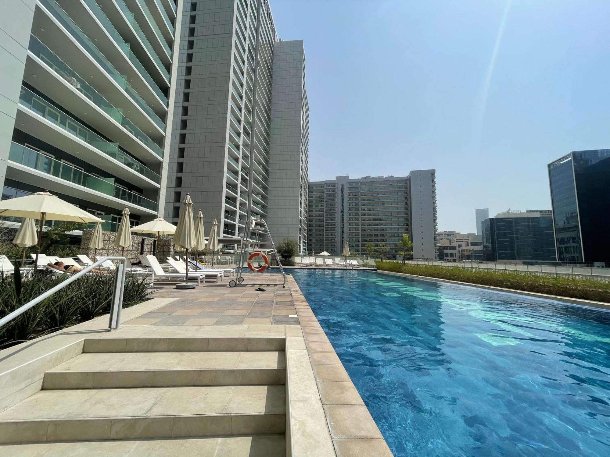 Wonderful Reva Aparthotel Downtown Дубай Экстерьер фото
